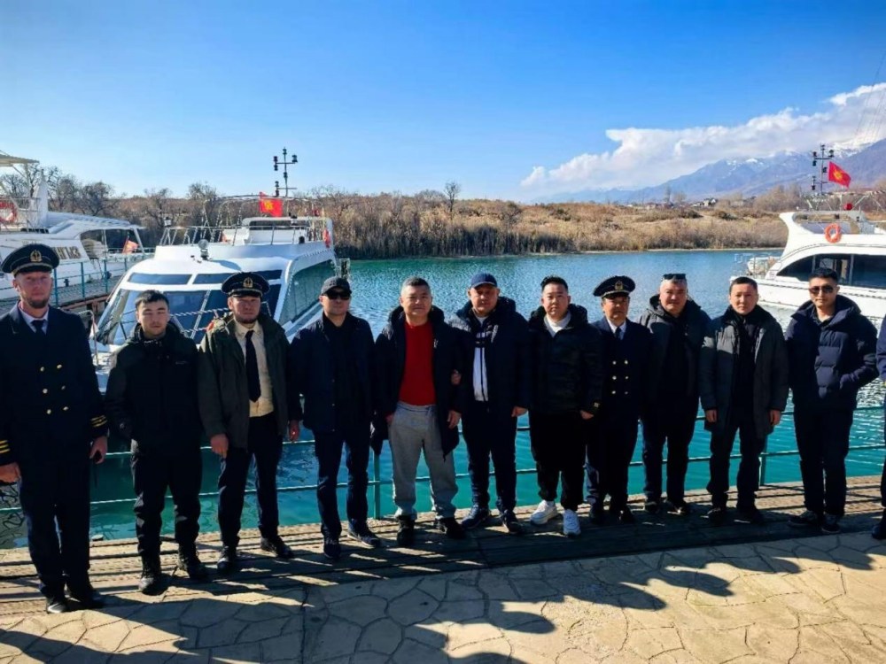 L'azienda rafforza i legami con il kirghizistan: vendita di navi e follow -up di successo