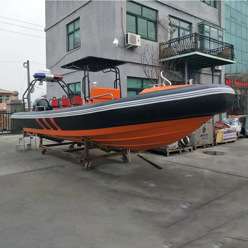 In che modo le imbarcazioni di salvataggio migliorano la sicurezza marittima e la risposta alle emergenze in mare?